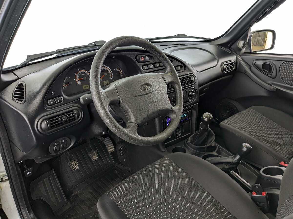 Lada (ВАЗ) Niva б/у, 2022, Механическая. Фото: #2