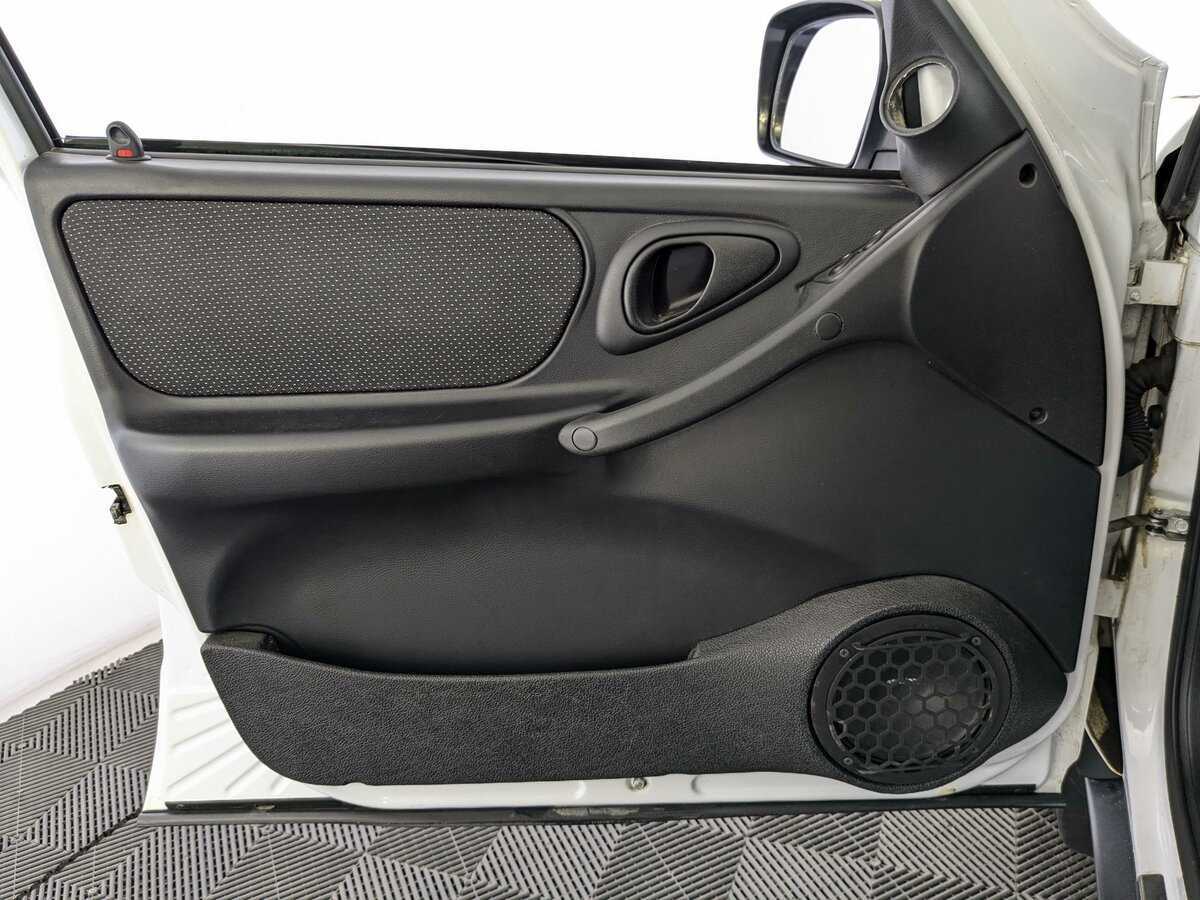 Lada (ВАЗ) Niva б/у, 2022, Механическая. Фото: #3