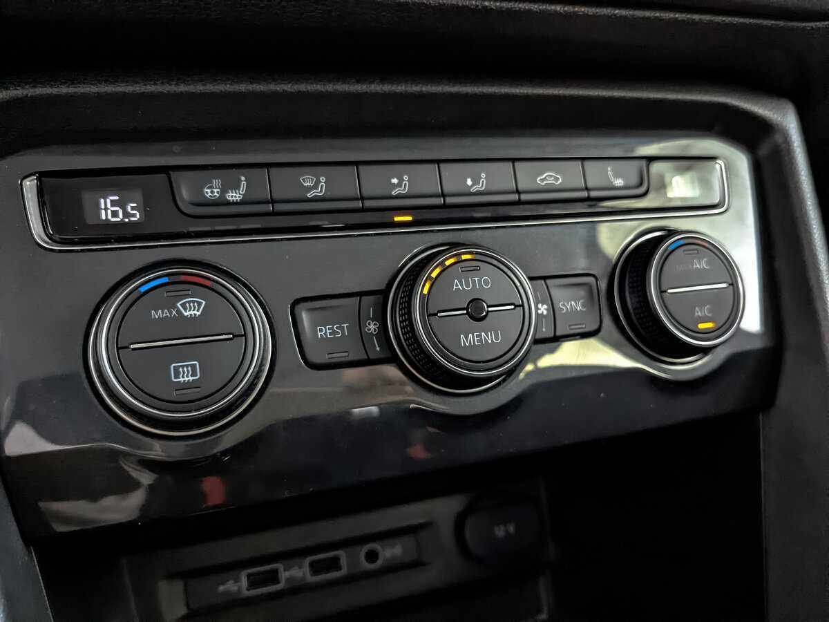 Volkswagen Tiguan б/у, 2020, Роботизированная. Фото: #23