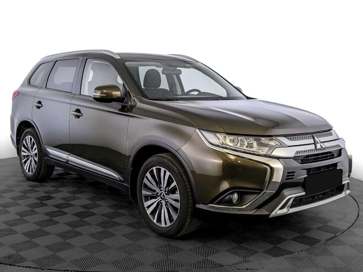 Mitsubishi Outlander б/у, 2021, Вариатор. Фото: #2