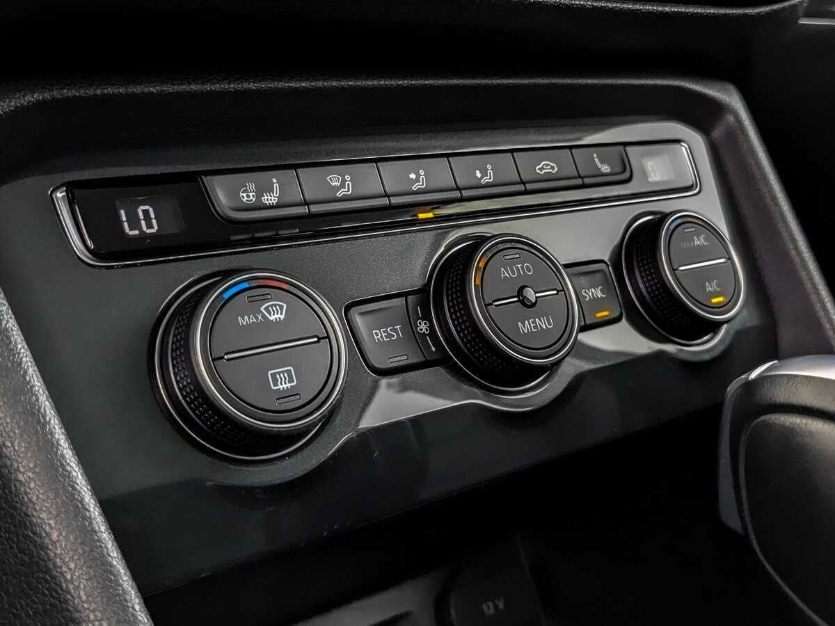 Volkswagen Tiguan б/у, 2020, Роботизированная. Фото: #22