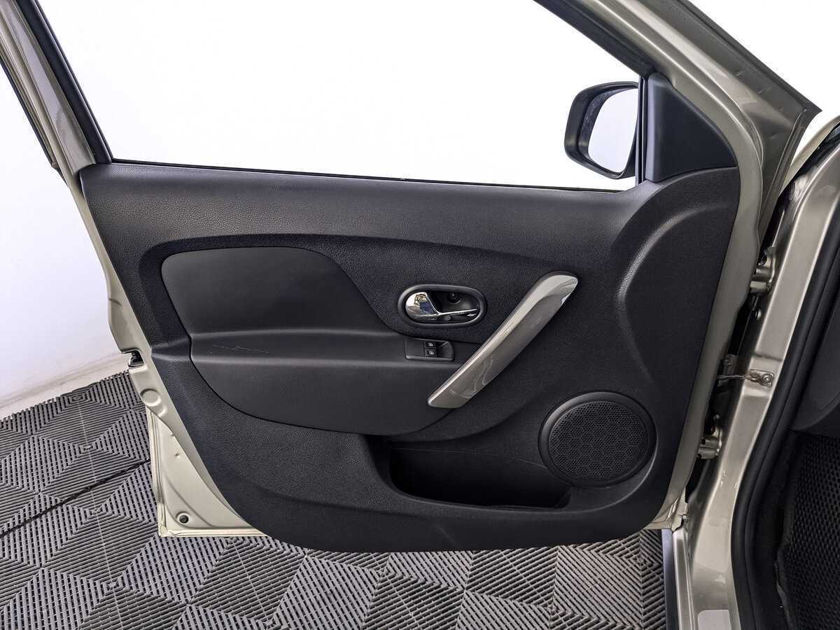 Рено Логан б/у, 2020, Механическая. Фото: #14