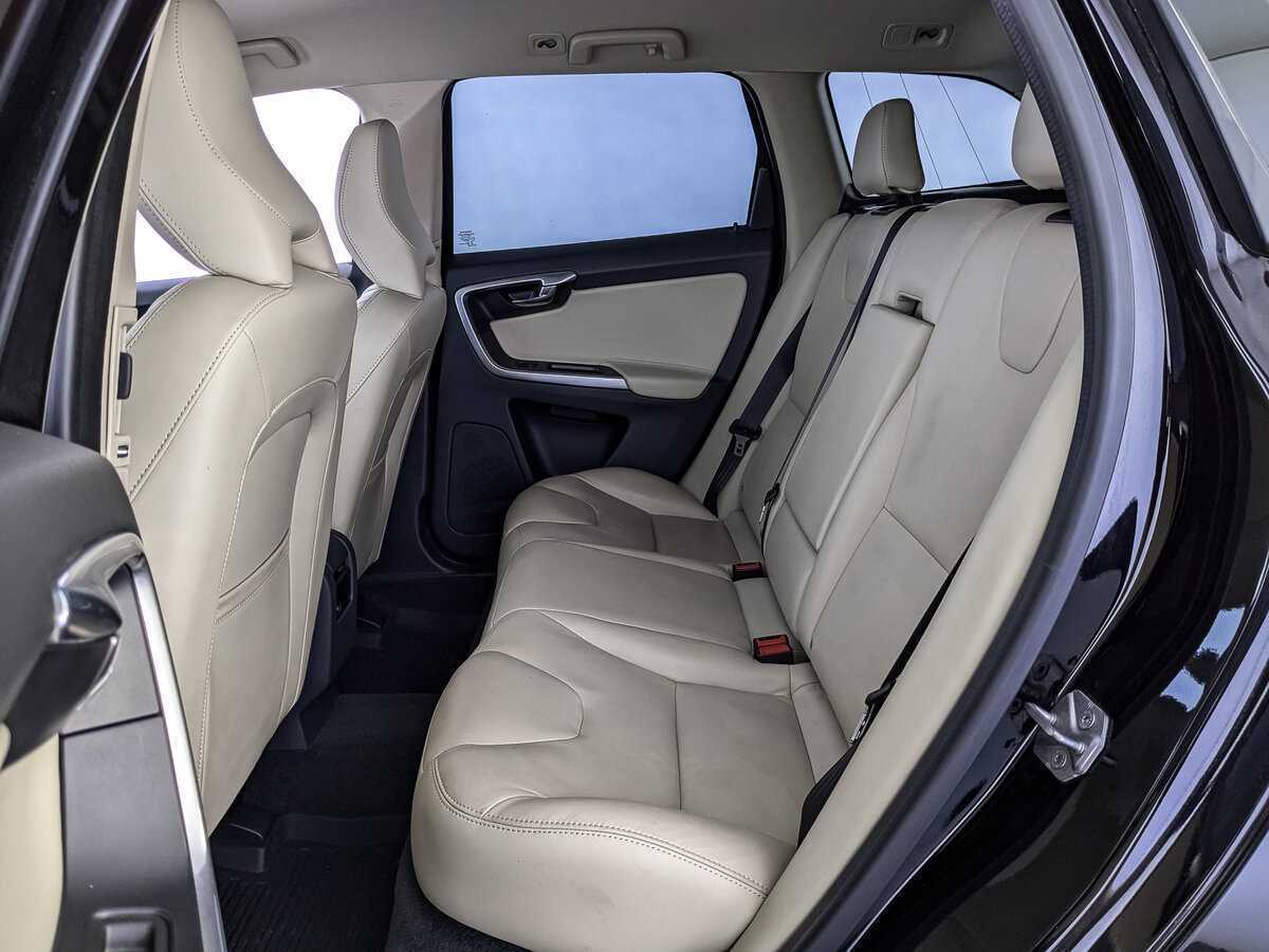 Volvo XC60 б/у, 2017, Автоматическая. Фото: #13
