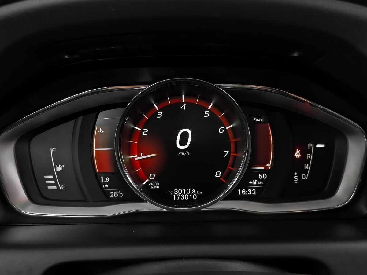 Volvo XC60 б/у, 2017, Автоматическая. Фото: #11