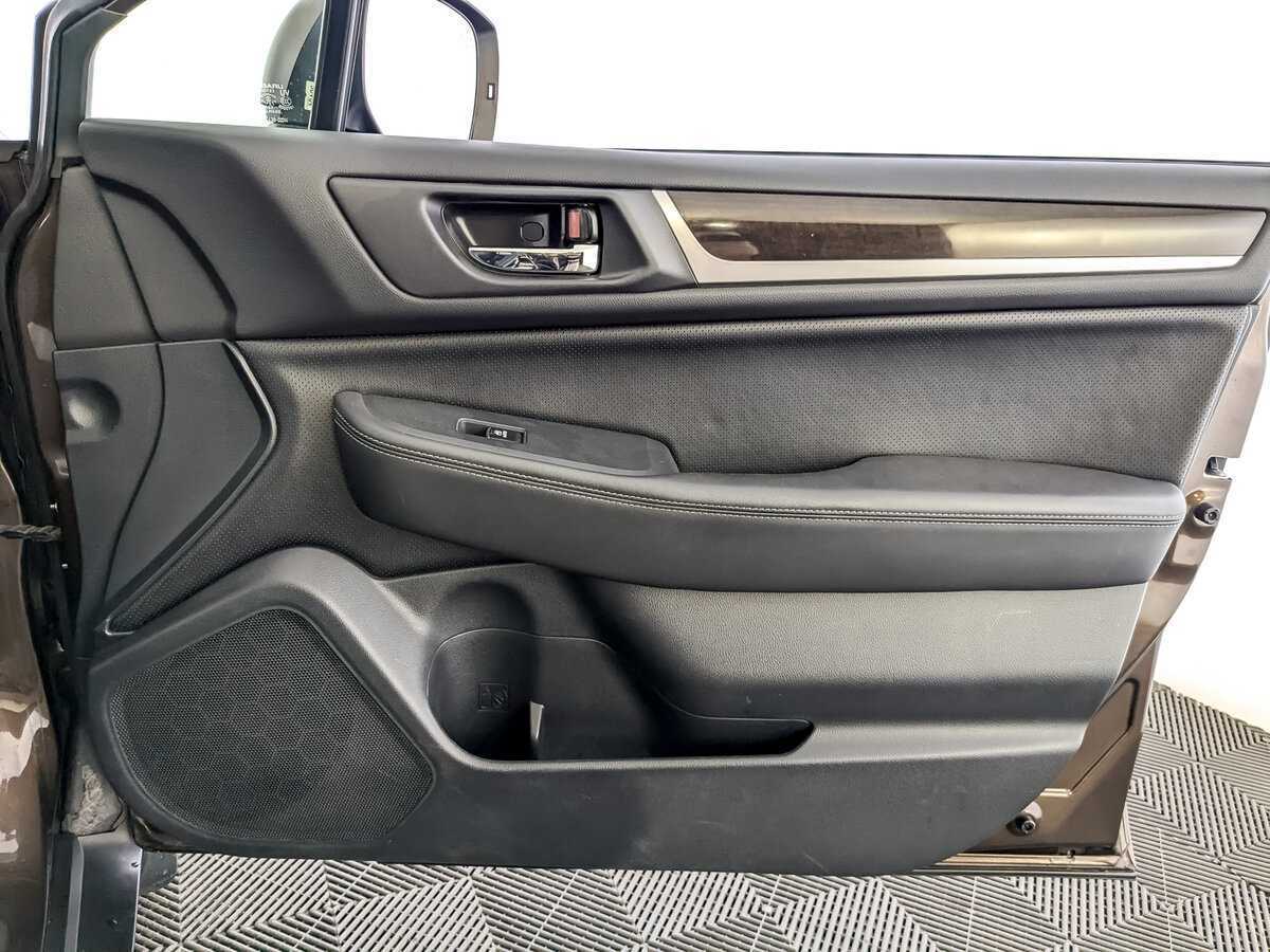 Subaru Outback б/у, 2017, Вариатор. Фото: #18