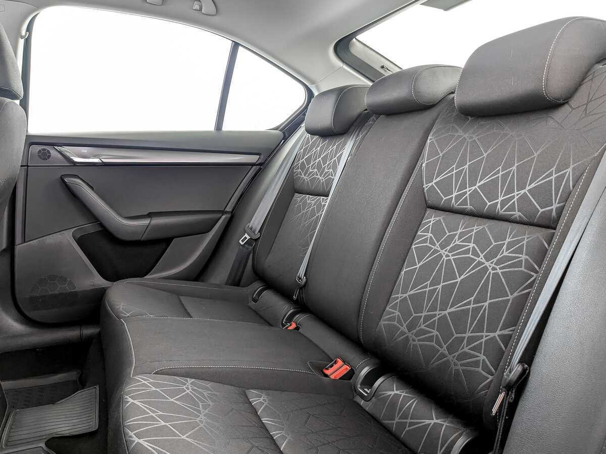 Шкода Октавия б/у, 2019, Роботизированная. Фото: #9