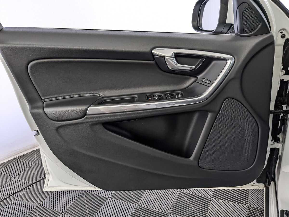 Volvo S60 б/у, 2016, Автоматическая. Фото: #14