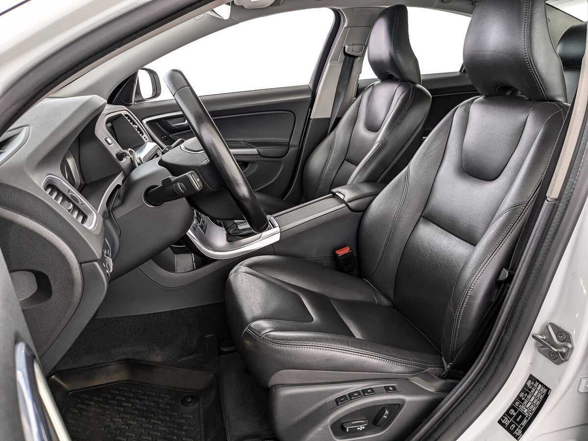 Volvo S60 б/у, 2016, Автоматическая. Фото: #15