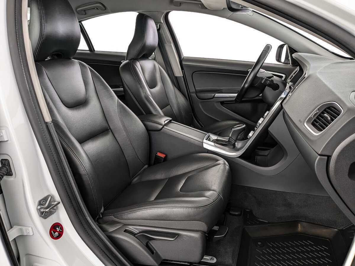 Volvo S60 б/у, 2016, Автоматическая. Фото: #19