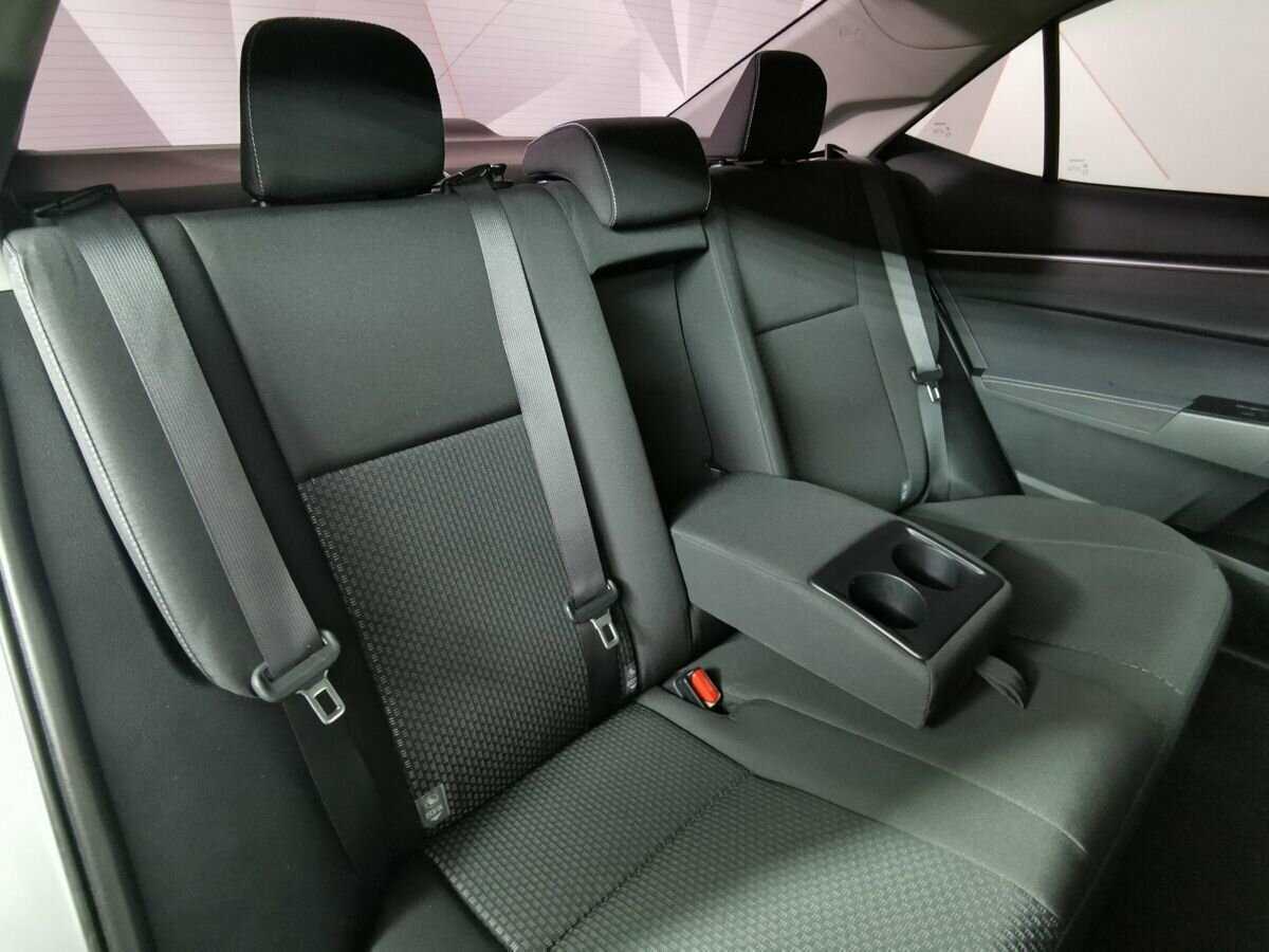 Toyota Corolla б/у, 2013, Механическая. Фото: #12