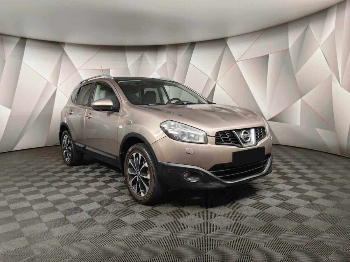 Nissan Qashqai б/у, 2012, Механическая. Фото: #2
