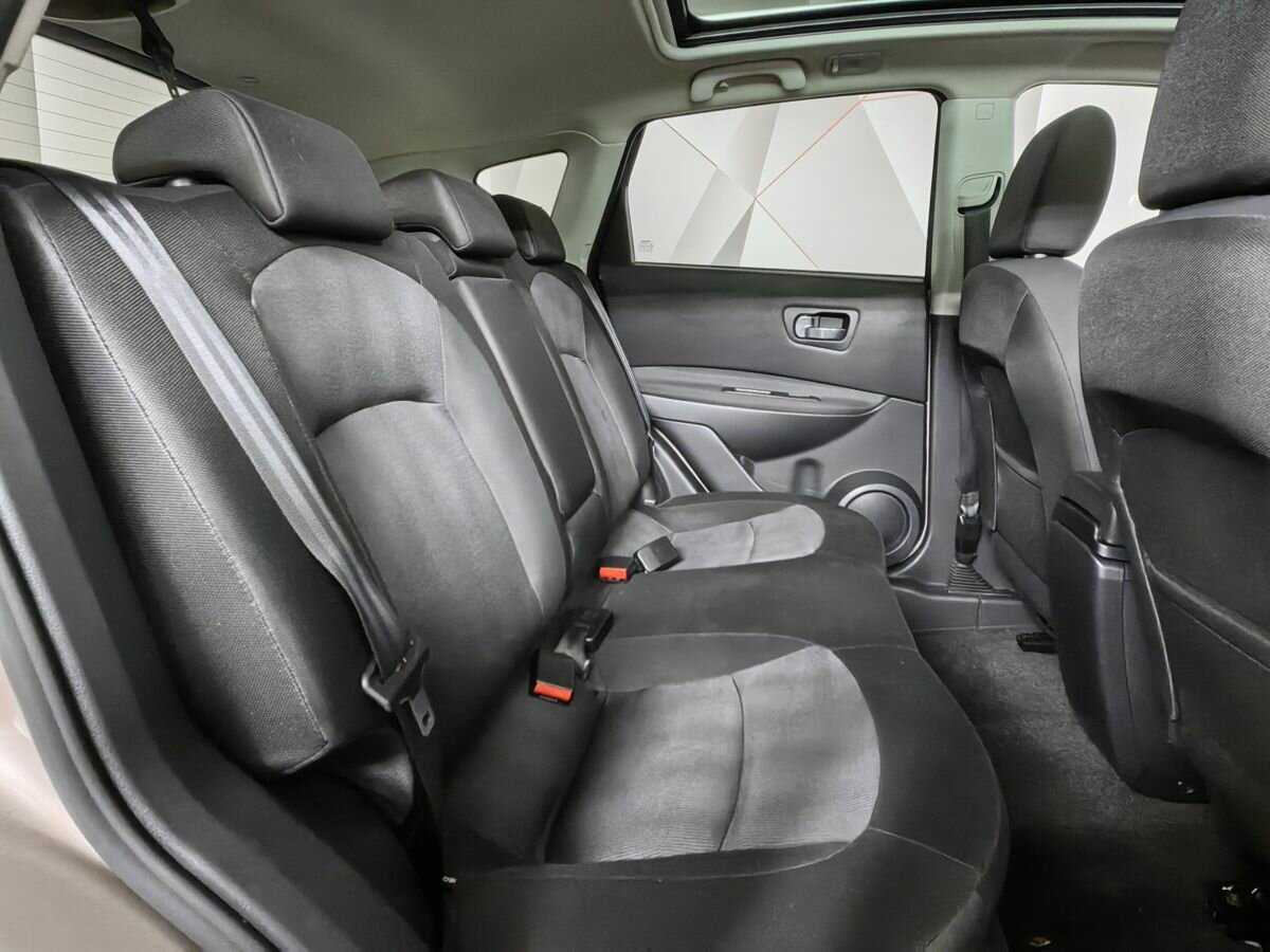 Nissan Qashqai б/у, 2012, Механическая. Фото: #11