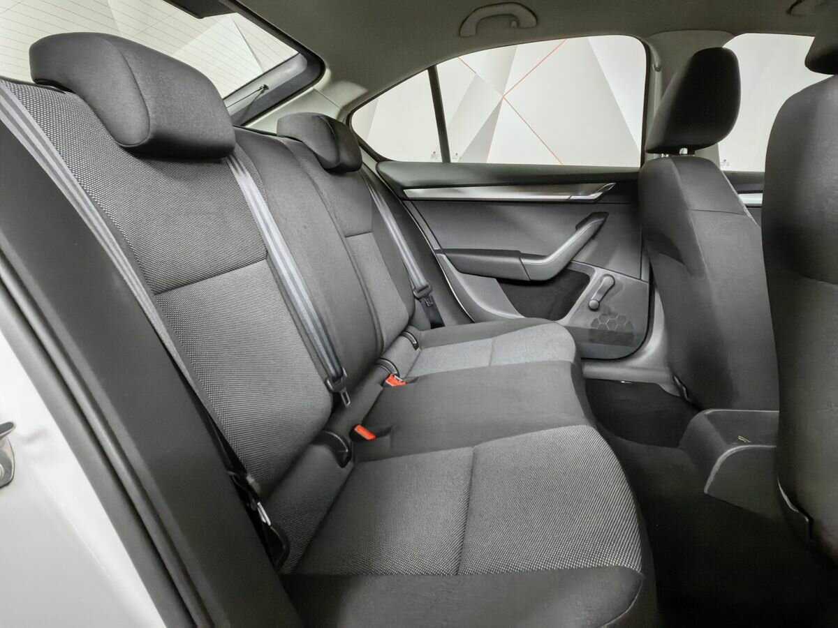Skoda Octavia б/у, 2015, Автоматическая. Фото: #11