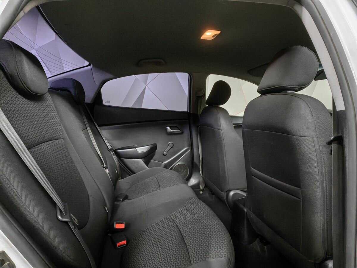 Kia Rio б/у, 2015, Автоматическая. Фото: #9