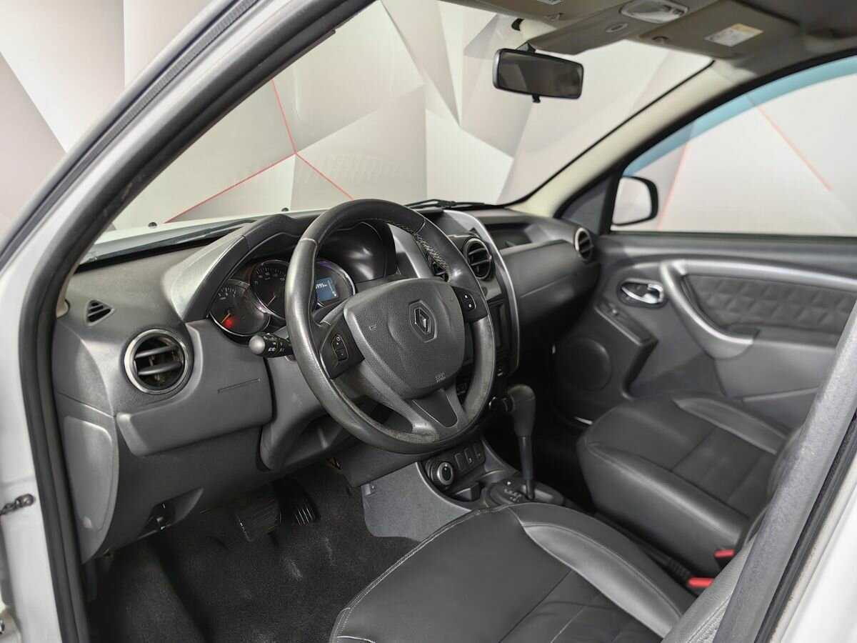 Renault Duster б/у, 2016, Автоматическая. Фото: #12