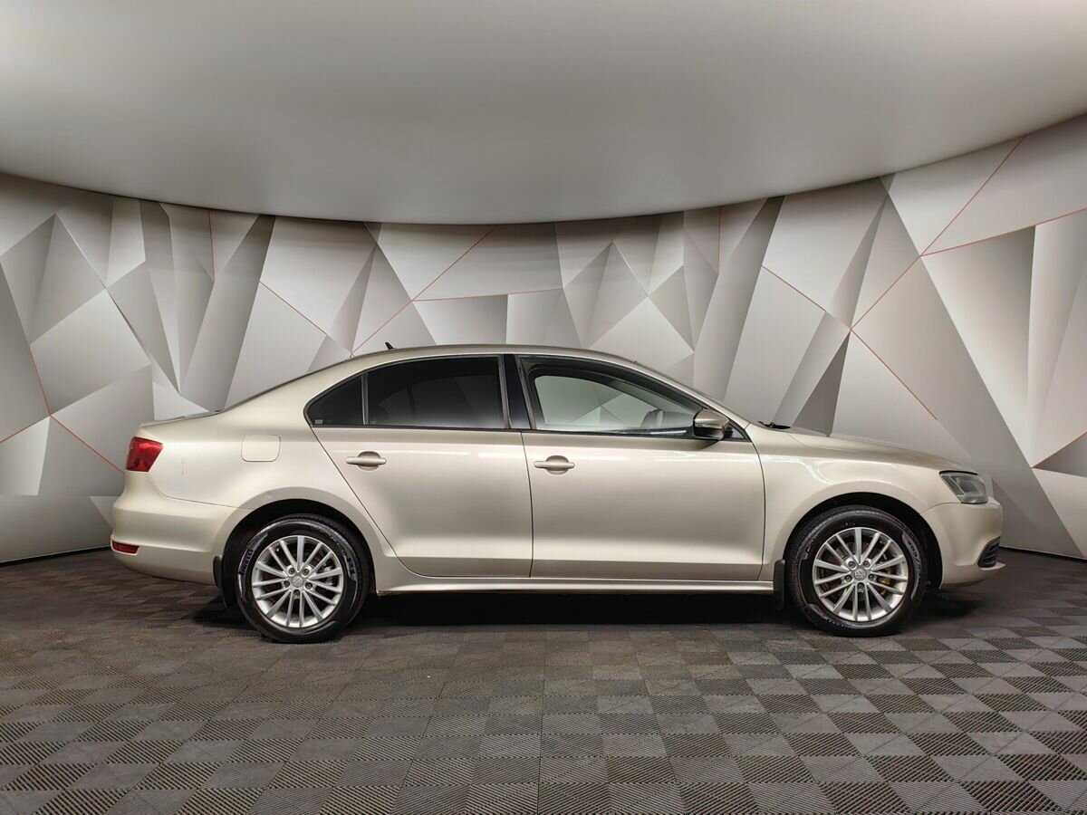 Volkswagen Jetta б/у, 2012, Механическая. Фото: #5