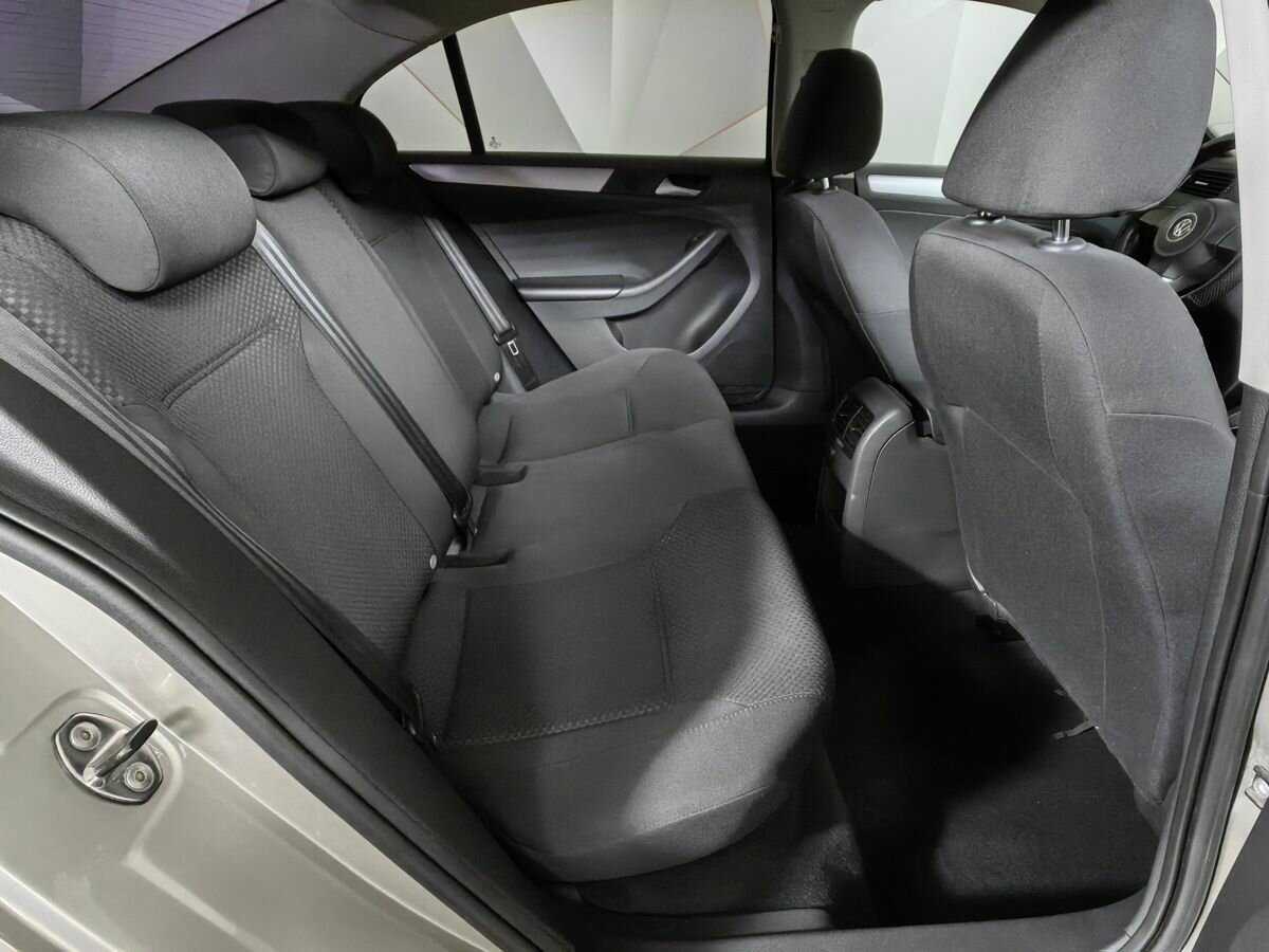 Volkswagen Jetta б/у, 2012, Механическая. Фото: #11