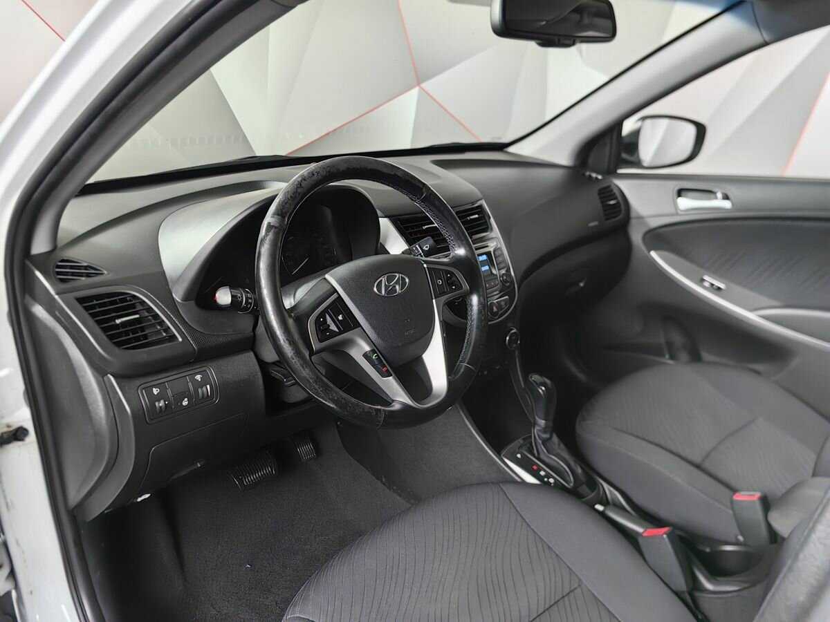 Hyundai Solaris б/у, 2014, Автоматическая. Фото: #13