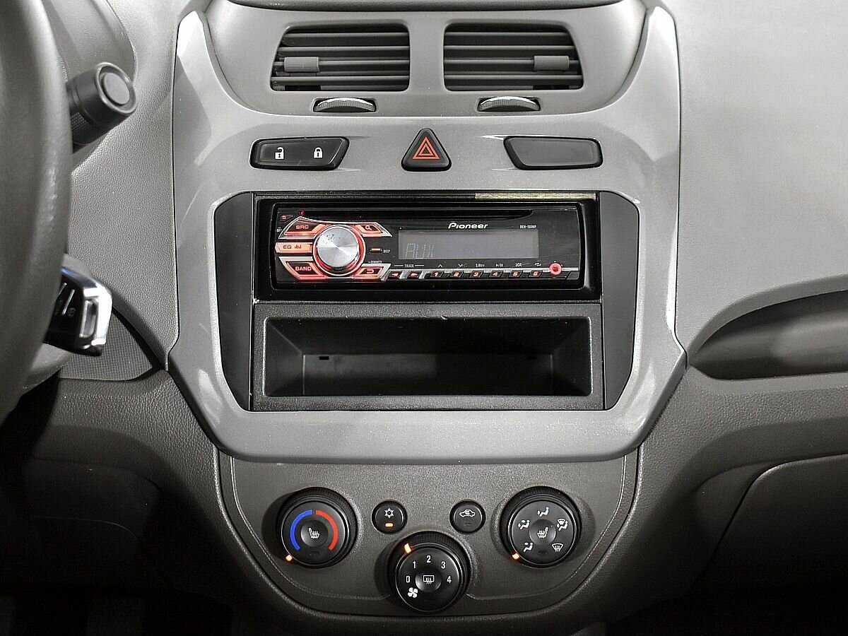 Chevrolet Cobalt б/у, 2013, Механическая. Фото: #10