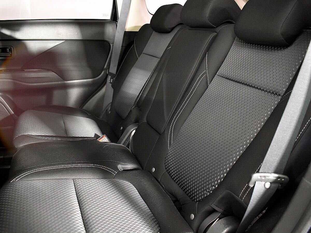 Mitsubishi Outlander б/у, 2020, Вариатор. Фото: #8