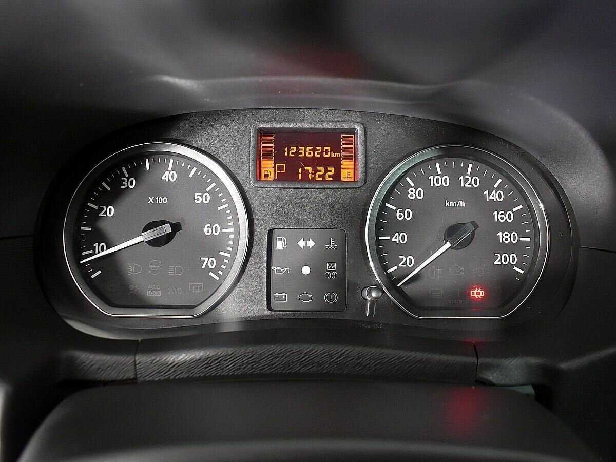 Nissan Terrano б/у, 2014, Автоматическая. Фото: #11