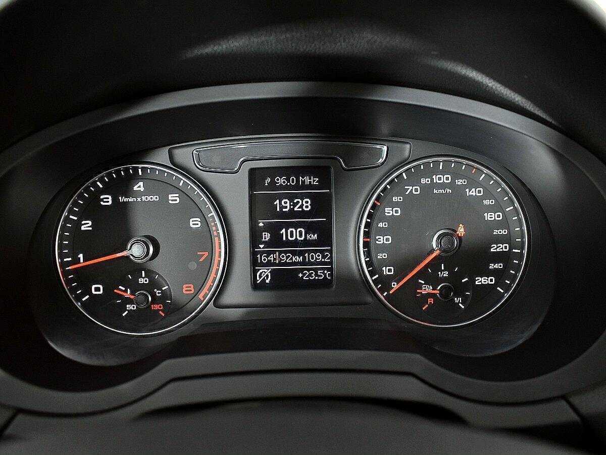 Audi Q3 б/у, 2015, Роботизированная. Фото: #11