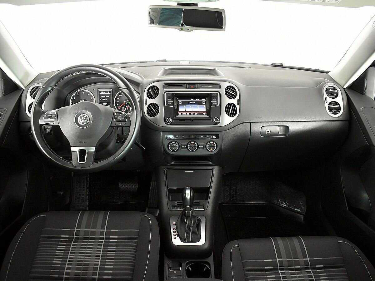 Volkswagen Tiguan б/у, 2016, Роботизированная. Фото: #9