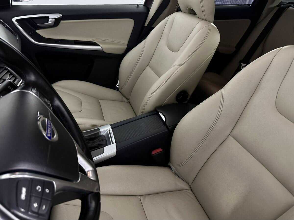 Volvo XC60 б/у, 2014, Автоматическая. Фото: #7