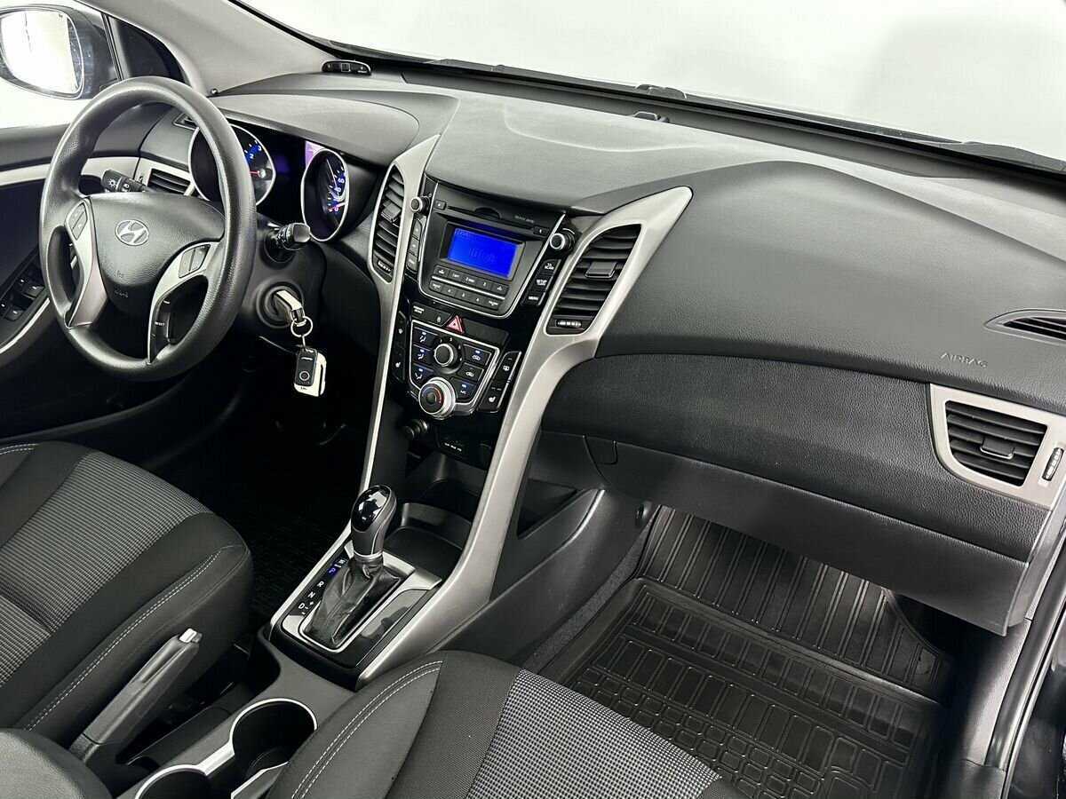Hyundai i30 б/у, 2014, Автоматическая. Фото: #8