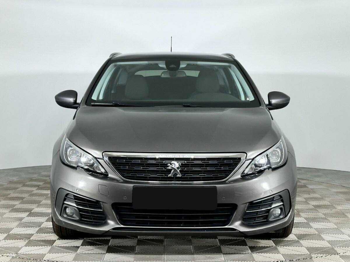 Peugeot 308 б/у, 2018, Механическая. Фото: #2