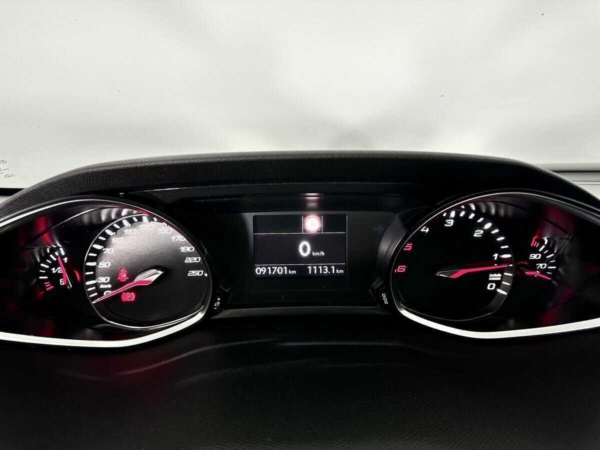 Peugeot 308 б/у, 2018, Механическая. Фото: #9