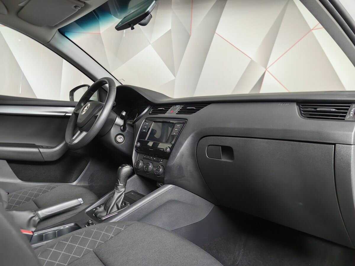 Skoda Octavia б/у, 2020, Автоматическая. Фото: #8