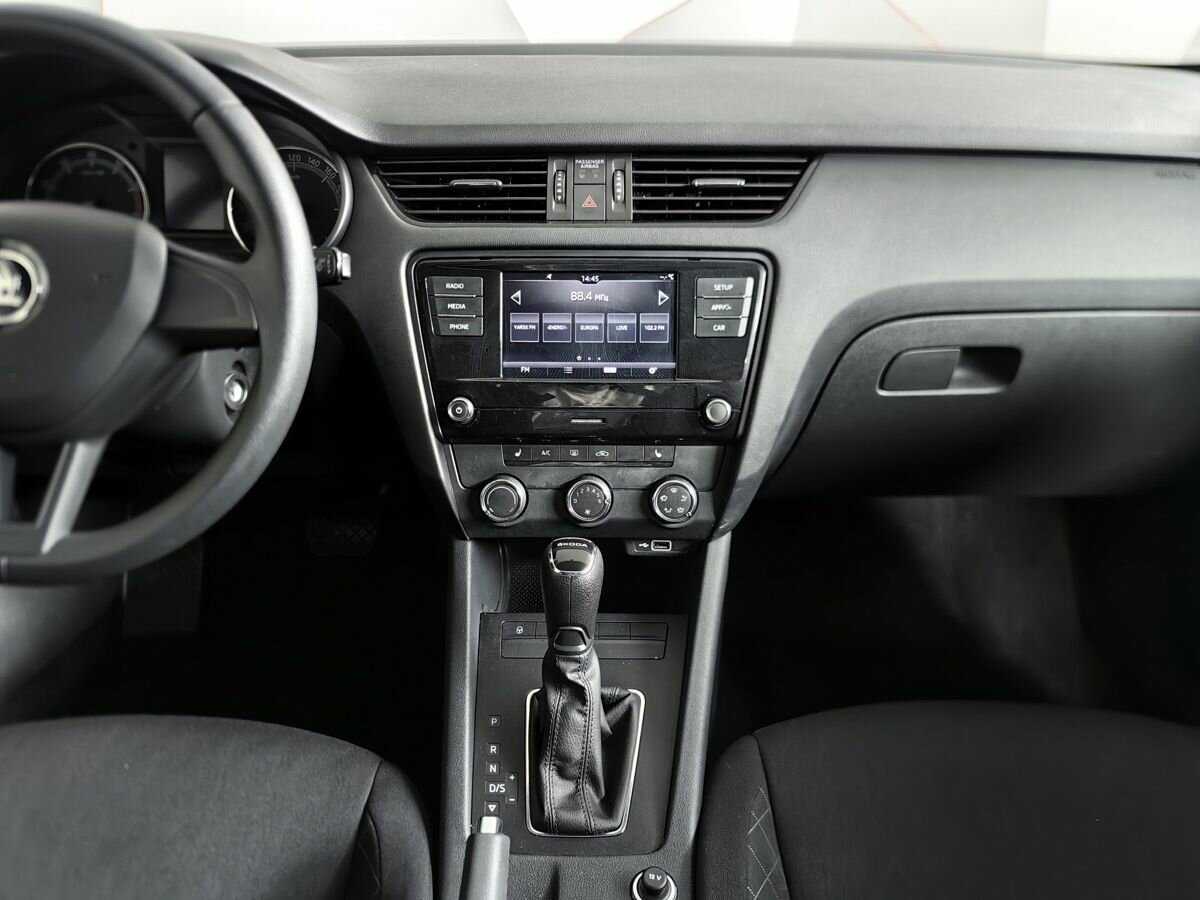 Skoda Octavia б/у, 2020, Автоматическая. Фото: #10