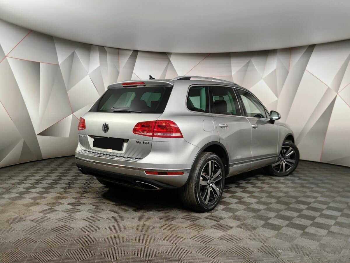 Volkswagen Touareg б/у, 2017, Автоматическая. Фото: #1