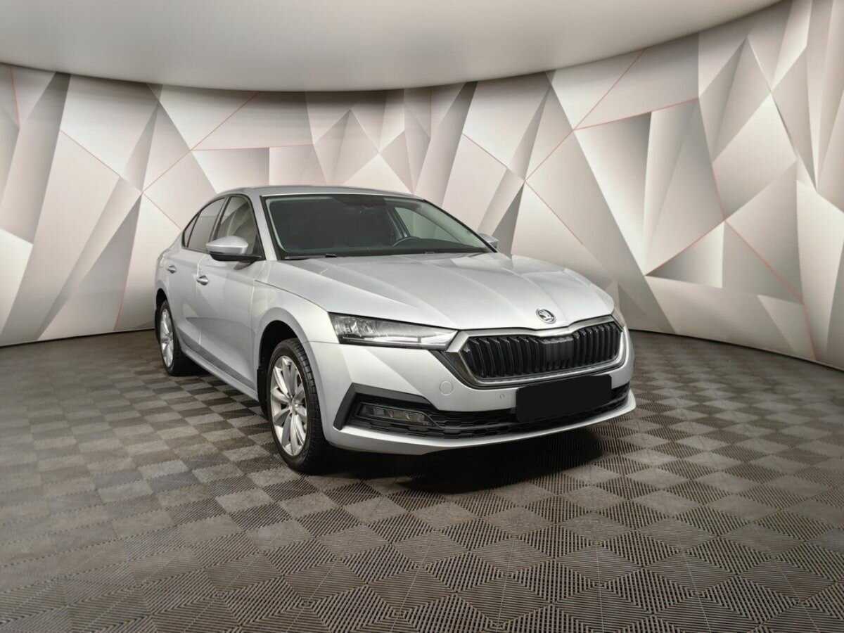 Skoda Octavia б/у, 2021, Автоматическая. Фото: #2