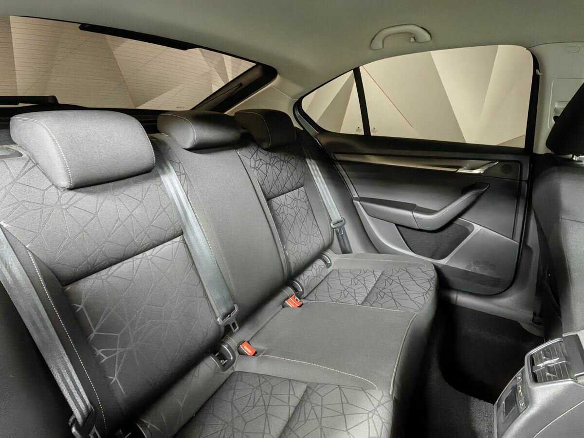 Skoda Octavia б/у, 2019, Роботизированная. Фото: #12