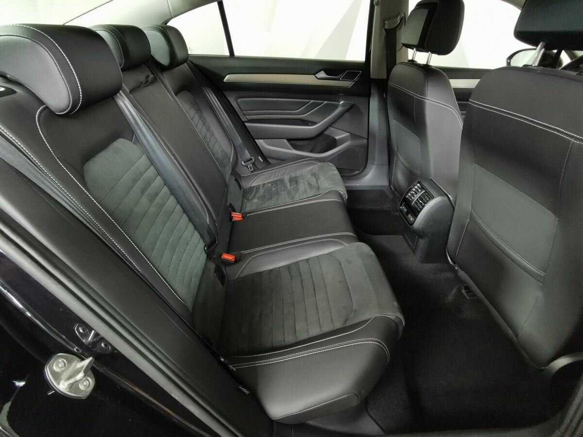 Volkswagen Passat б/у, 2021, Роботизированная. Фото: #10