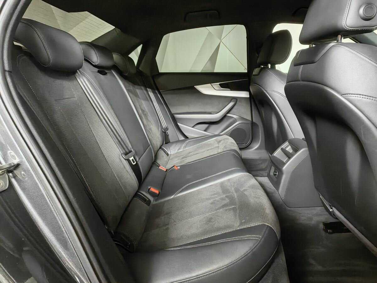 Audi A4 б/у, 2017, Роботизированная. Фото: #11