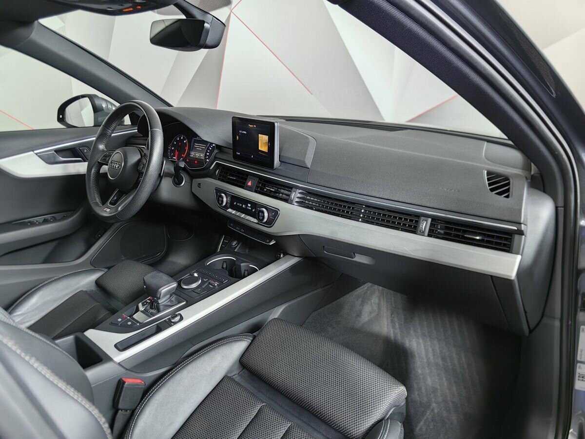 Audi A4 б/у, 2016, Роботизированная. Фото: #8