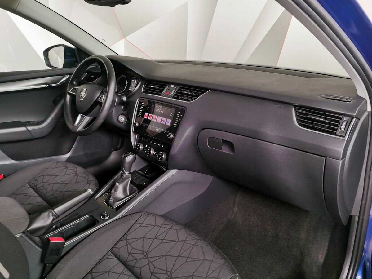 Skoda Octavia б/у, 2020, Роботизированная. Фото: #8