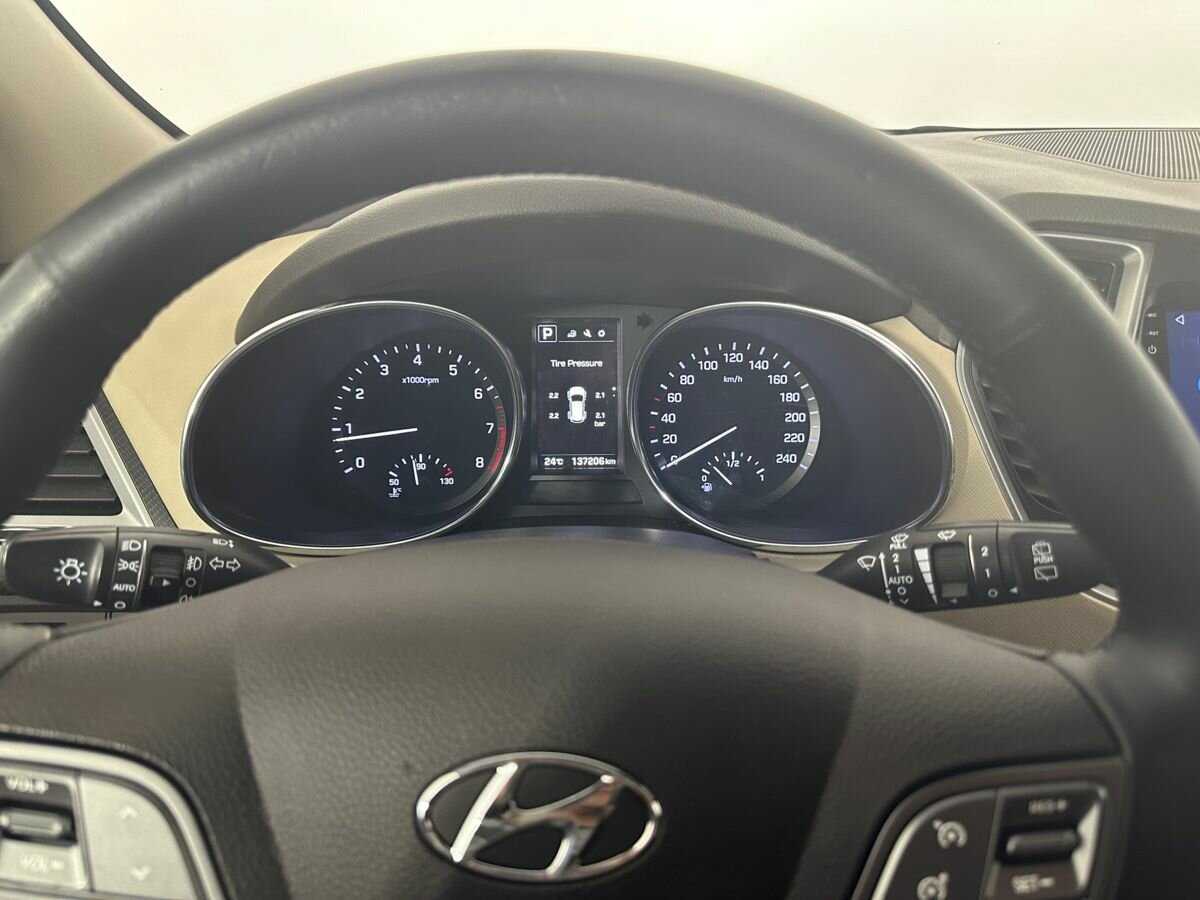 Hyundai Santa Fe б/у, 2017, Автоматическая. Фото: #10