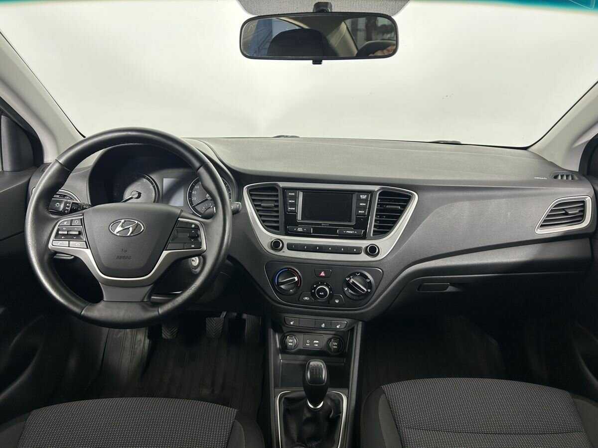 Hyundai Solaris б/у, 2017, Механическая. Фото: #6