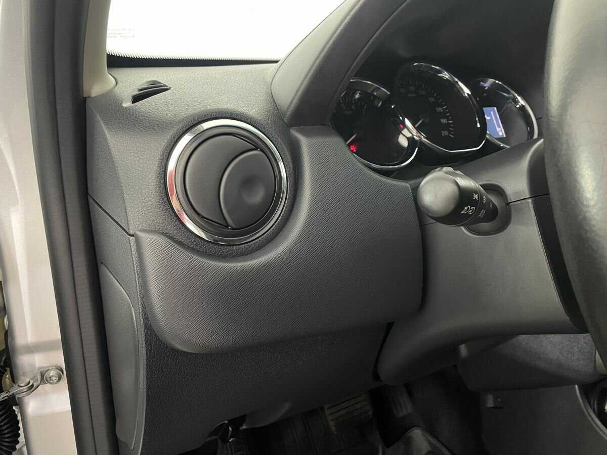 Nissan Terrano б/у, 2018, Автоматическая. Фото: #8