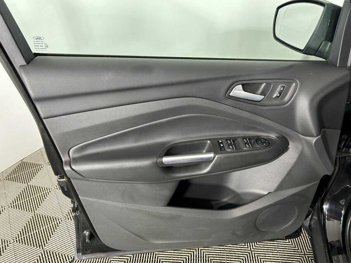 Форд Куга б/у, 2015, Автоматическая. Фото: #6