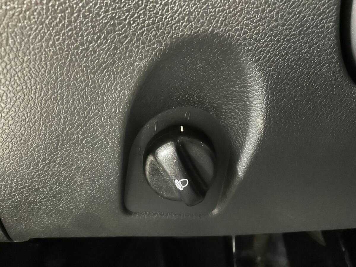 Renault Logan б/у, 2018, Механическая. Фото: #8