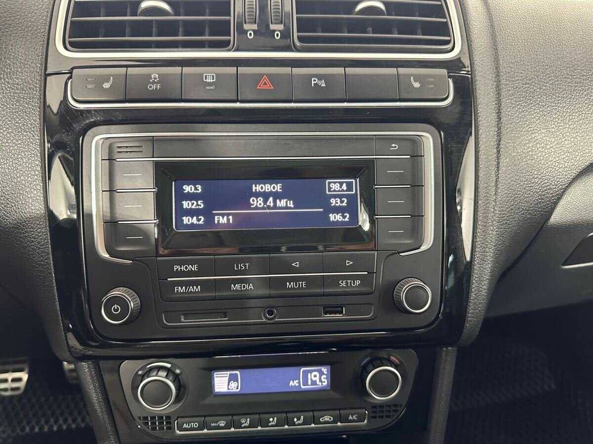 Volkswagen Polo б/у, 2018, Механическая. Фото: #11