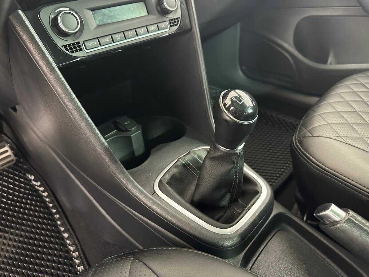 Volkswagen Polo б/у, 2018, Механическая. Фото: #12