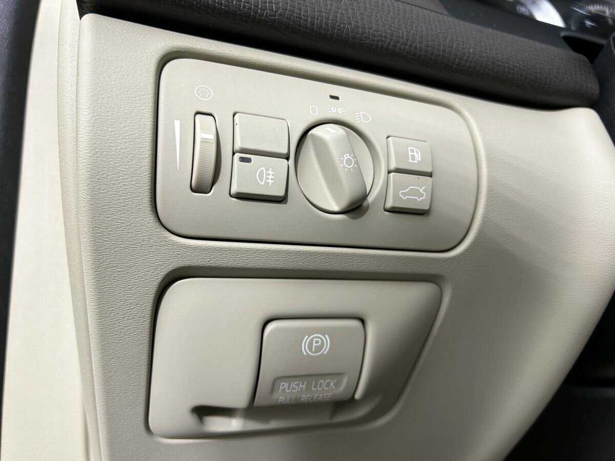 Volvo XC60 б/у, 2012, Автоматическая. Фото: #8