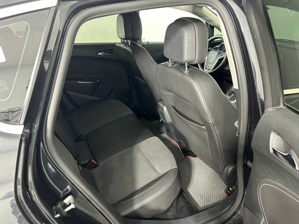 Опель Астра б/у, 2012, Автоматическая. Фото: #15