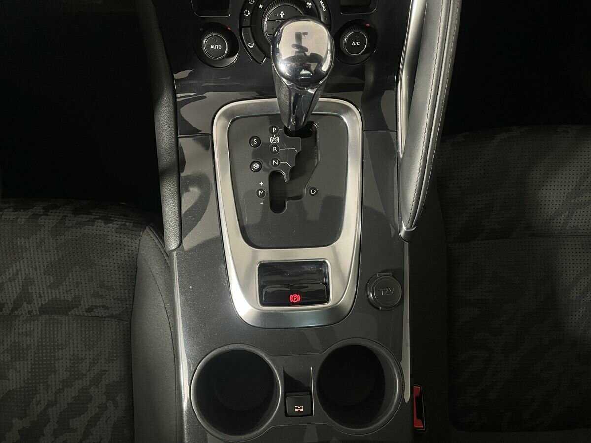 Peugeot 3008 б/у, 2012, Автоматическая. Фото: #12